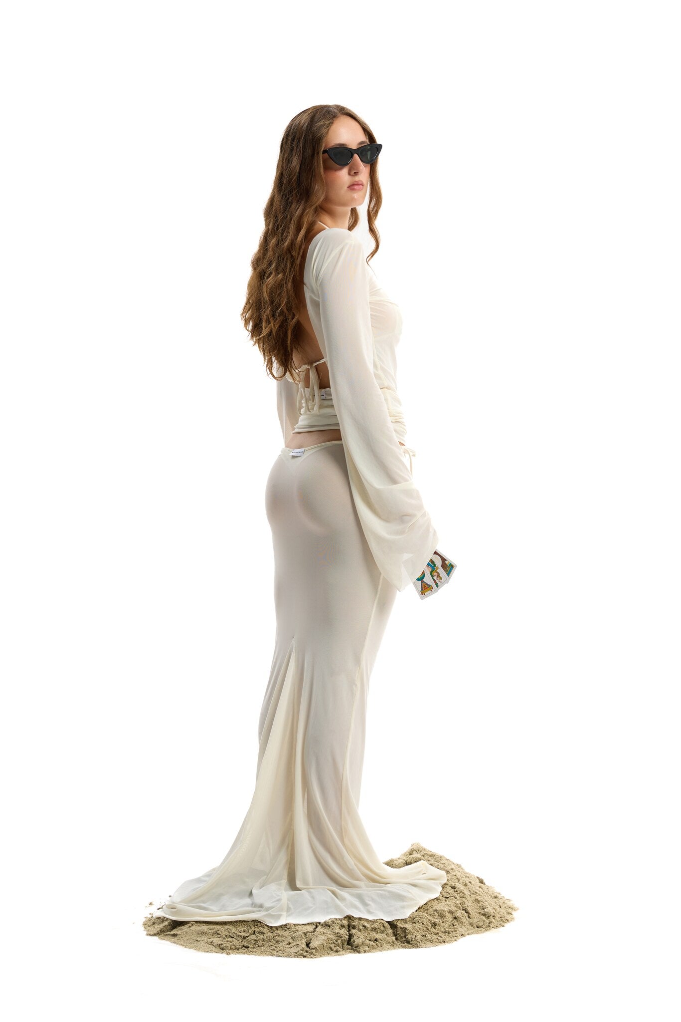 TOP V BACK WHITE SEMI TRANSPARENT